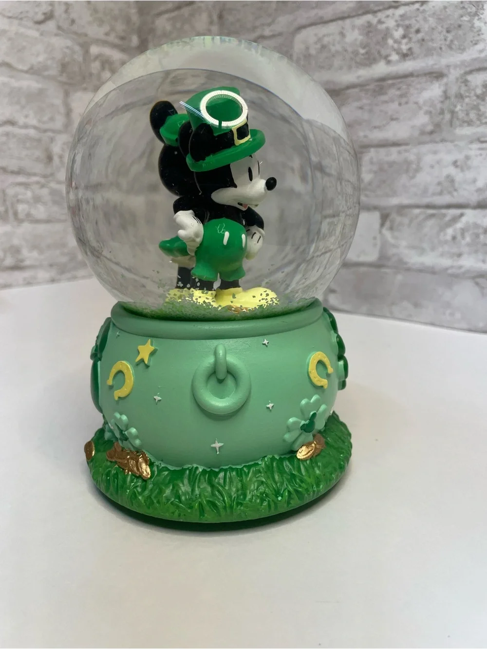 Disney Snow Globe Mickey & Minnie Mouse Irish St. Patrick’s Day Musical Rare